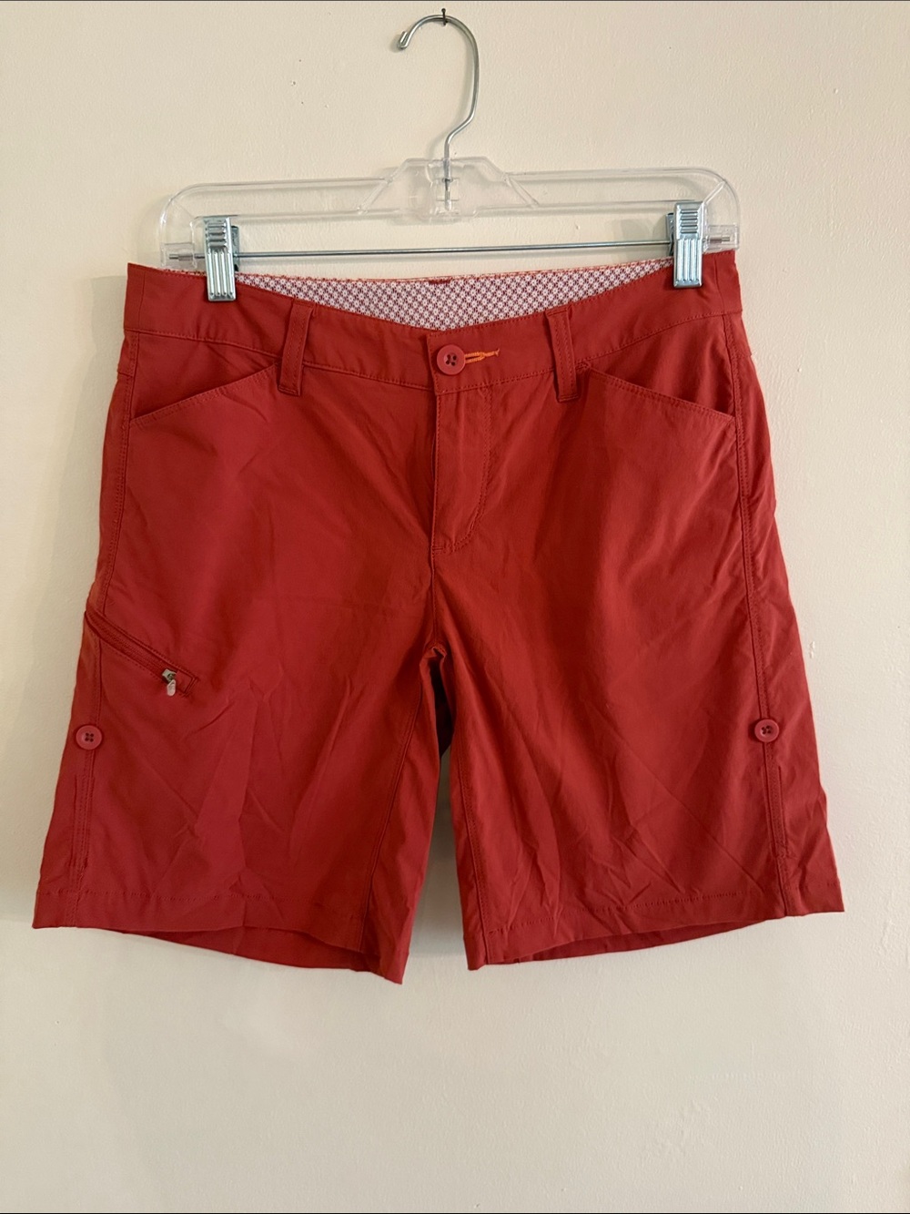 Orvis Women's Orange Athletic Shorts with Zip Pocket - NWOT
